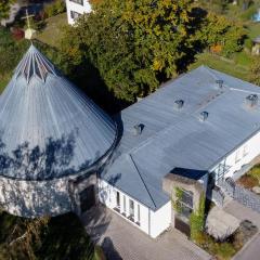 dreamcation - Ehemalige KIRCHE mit Haus bis 25 Personen, 3D-Tour, Garten, Terrasse, BBQ