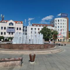 Tuzla Trg - Tuzla Square