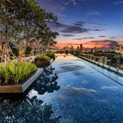 JEN Singapore Orchardgateway by Shangri-La