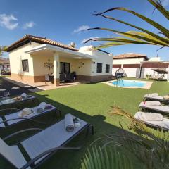 Villa Thais, private heated pool, ideal for your holidays in Caleta de Fuste