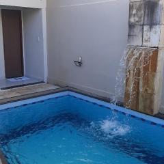 Casa em Natal Cond. Fechado com Piscina-03 Suítes