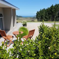 Hot Water Beach Lookout B&B