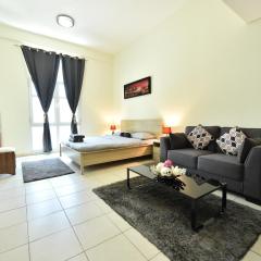 Luxury Escapes - Spacious Fully Furnished Studio Apt - Next to Metro, 5 Mins from Mall - MED46