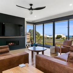 Benswan at the Bay - Modern 5-bedroom Holiday Home