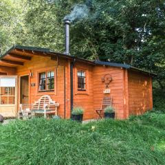 Punch Tree Cabins Stunning Cabin with Hot Tub