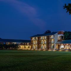 Paramount Riverfront Resort & Spa, Karjat