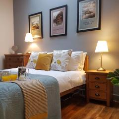 Oak Leaf, Dog Friendly Central Windermere Studio Apartment