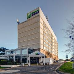 Holiday Inn Express Edinburgh City West, an IHG Hotel