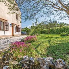 Cozy Apartment In Fazana With Kitchen