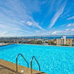 HolidayRento Bondi Beach Ocean View Rooftop Pool