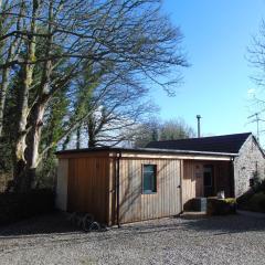 Dreamwood Cottage, Loch Lomond, Luxury Apartment.