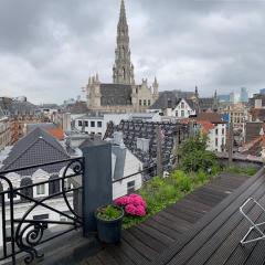 Duplex dernier étage avec terasse à deux pas de la grand place