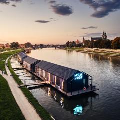 New Port - Hotel on the Vistula River