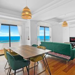 180° SEAVIEW Apt. right on famous beach promenade