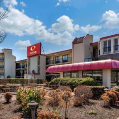 Econo Lodge Inn & Suites Rehoboth Beach