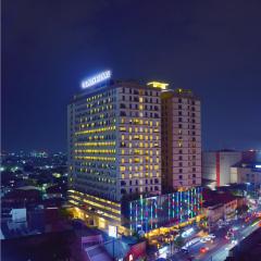 Louis Kienne Hotel Pemuda