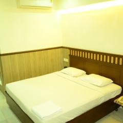 HOTEL RATHNA RESIDENCY