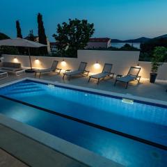 Luxury sea view villa Biograd