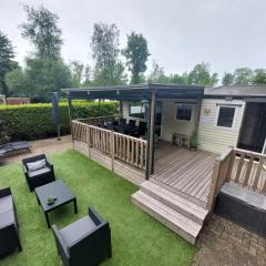 Chalet op vakantiepark Bergumermeer