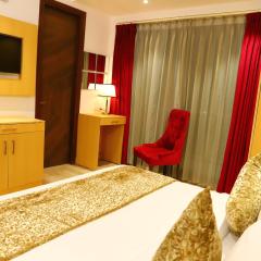 Hotel Malbork Inn Rajouri Garden Delhi - Couple Friendly Local IDs Accepted