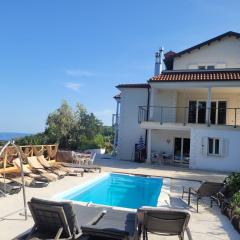 Ferienwohnung mit Pool Kroatien mit Meerblick und Pool