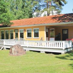 Beautiful Home In Mönsterås With Kitchen