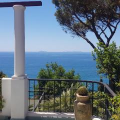 Amazing Villa seafront on Circeo Mountain