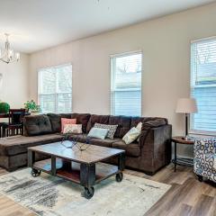 Cozy Stringtown GEM 1 Mile To Downtown!