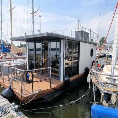 Hausboot Aava