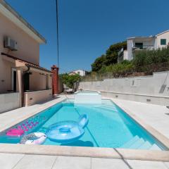 Apartment Villa Lavandula - Swimming pool view