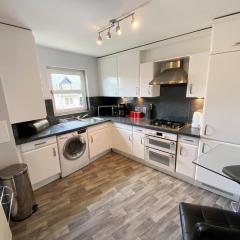 NEW Super 2 Bedroom Flat in Falkirk