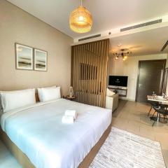 STAY BY LATINEM Luxury Studio Holiday Home G6-6103 near Burj Khalifa