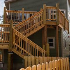 Spacious 2nd story loft with awesome views