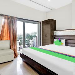 Itsy Hotels Anjali Mahal 500, Mtrs From Mathura Railway Station