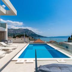 Luxurious VILLA LAPIS - heated pool, sauna, gym and spa, 120m to sandy beach