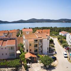 Apartments with a parking space Biograd na Moru, Biograd - 18665