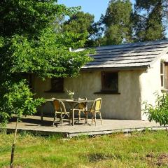 maisonnette écologique isolée en botte de paille