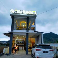 Tiga Mahkota homestay