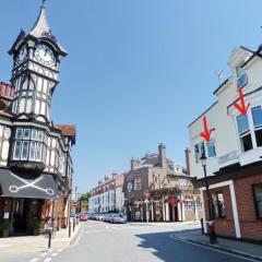 The Clock Tower Apartment - Spacious, Modern, 2 bed Apartment , Southsea with Free parking - sleeps 4