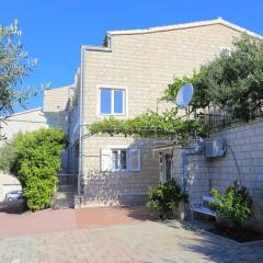 Apartments by the sea Duce, Omis - 2737