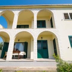 Apartments with a parking space Trogir - 15316