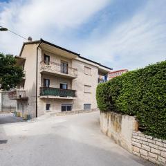 Apartments with a parking space Podstrana, Split - 18173