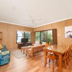 The Beach Shack 28 Shoal Bay Road fantastic original beach house that allows pets