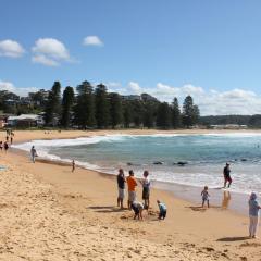 Avoca Beach "Cape Cottage"