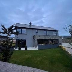 Exquisite Galway City Luxury home – Sleeps 10