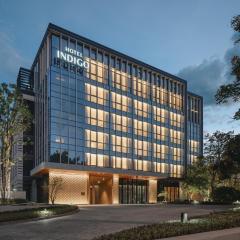 Hotel Indigo Hangzhou Uptown,Close to Westlake , boutique design hotel with freeflow minibar