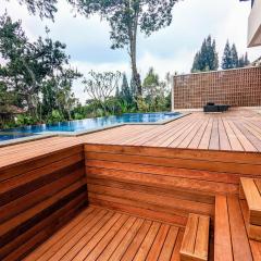 Cottonwood Exclusive Villa @Lembang Asri - Jacuzzi Playground Netflix Billyard