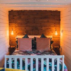 The Horrrsebox Tinyhouse Glamping