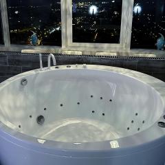 sky DREAM jacuzzi 33 FLOOR