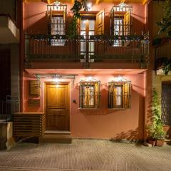 Dandy Villas Ioannina -Colorful Boutique House-in Old Town-Cozy